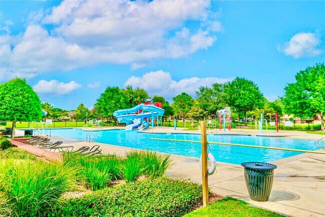 Building Photo - 5527 Custard Apple Trail