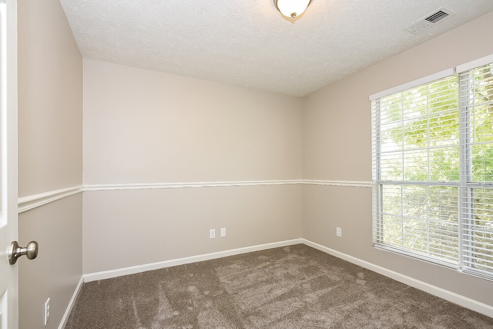 Building Photo - 3716 Crescent Hill Ln