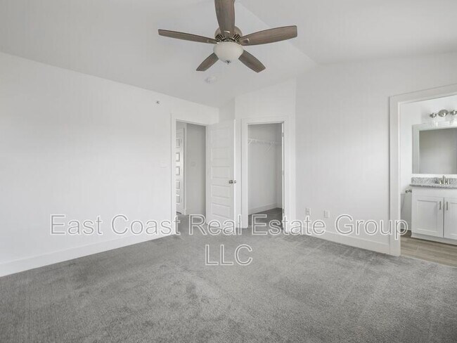 Building Photo - 11089 Gopher Dr N