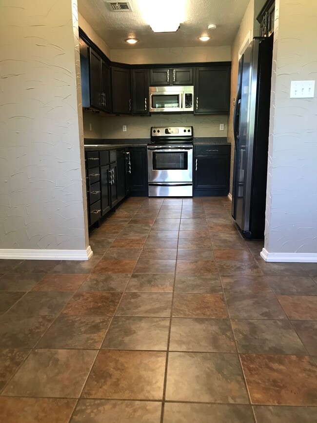 Building Photo - 2349 Houston Avenue