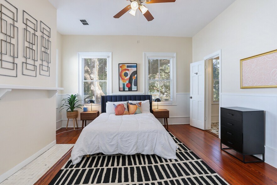 Building Photo - 303 W Park Ave