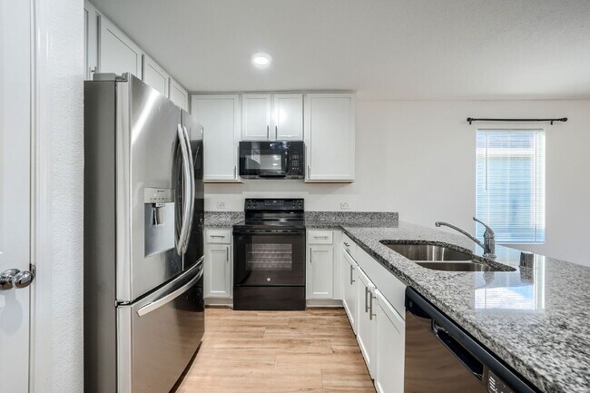 Building Photo - Well-Maintained Home in Princeton – Comfortable Living in a Growing Area