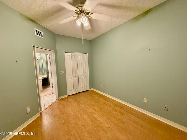 Building Photo - 2099 Winterbourne N