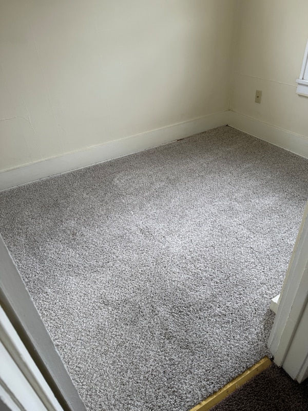 Building Photo - 1326 E College Ave