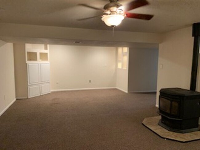 Building Photo - Fabulous 4 bedroom, 3 bath Rural Property ...