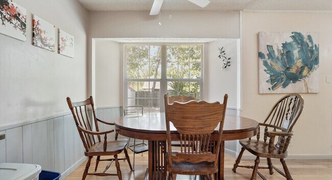 Building Photo - 4611 Cedargrove Dr