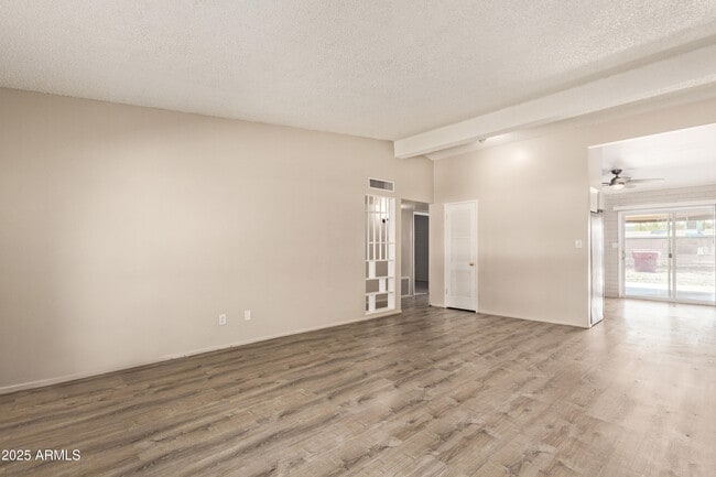 Building Photo - 7045 E Wilshire Dr