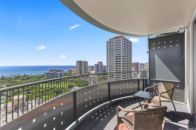 West Lanai view - 421 Olohana St