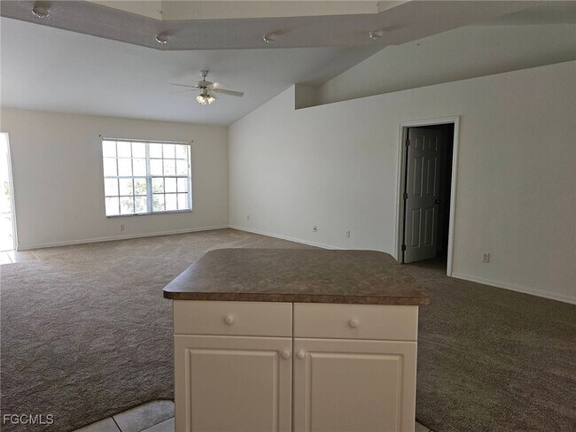 Building Photo - 1900 NW 33rd Ave