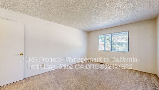 Building Photo - 7474 Mercedes Way