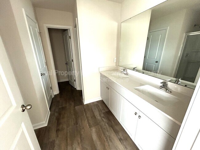 Building Photo - 3604 Sorda Ct