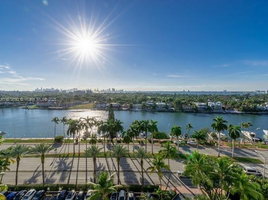 Building Photo - 5161 Collins Ave