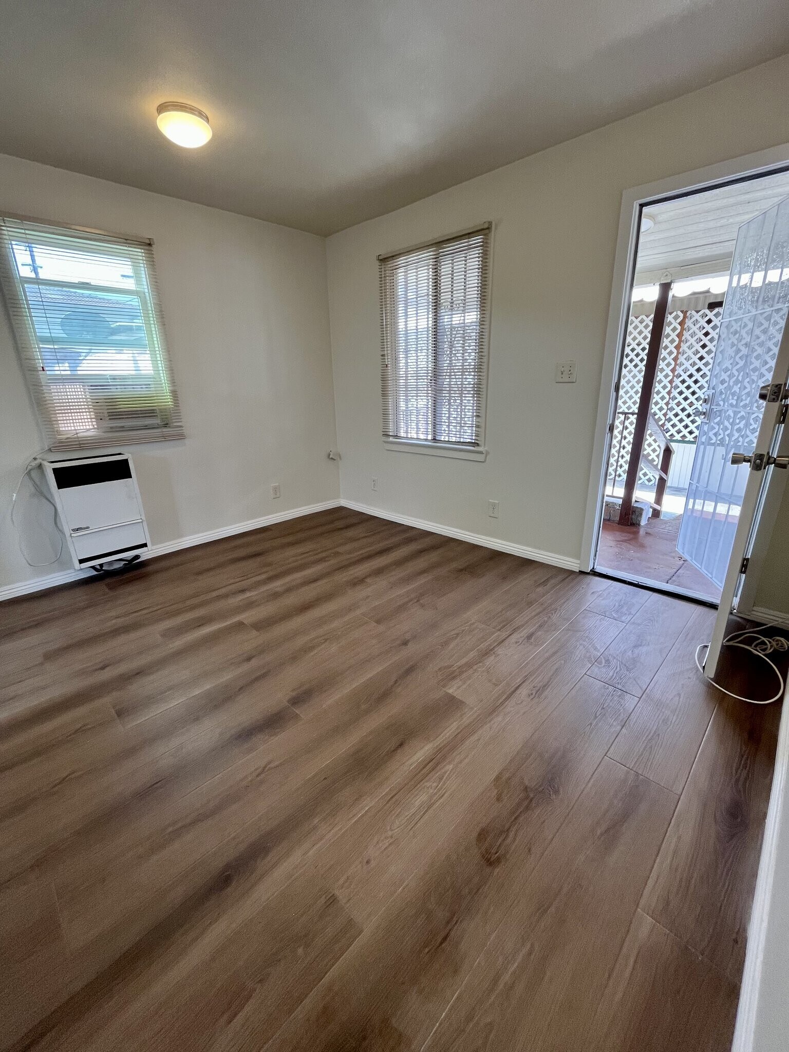 Building Photo - 15012 Lemoli Ave