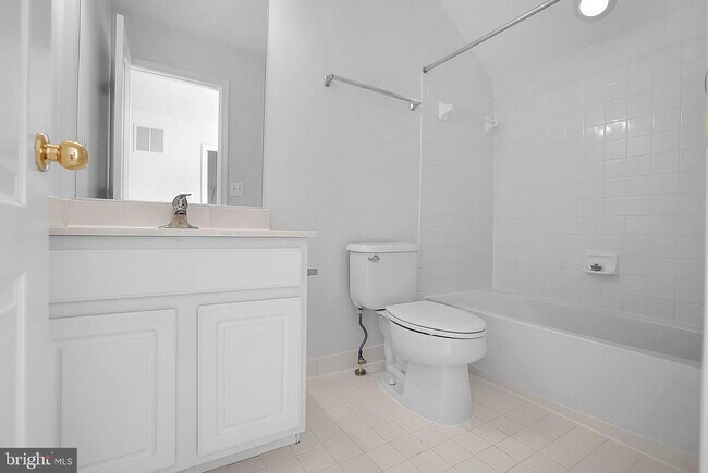 Building Photo - 12806 Murphy Grove Terrace