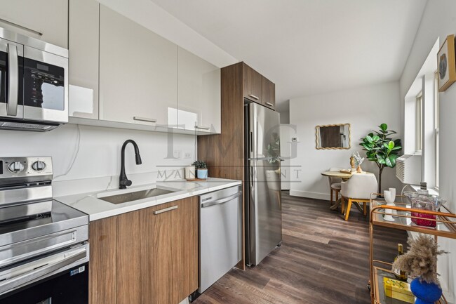 Building Photo - Brand New Studio with Luxe Finishes & Natu...