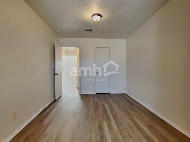 Building Photo - 108 Quail Meadows Ln