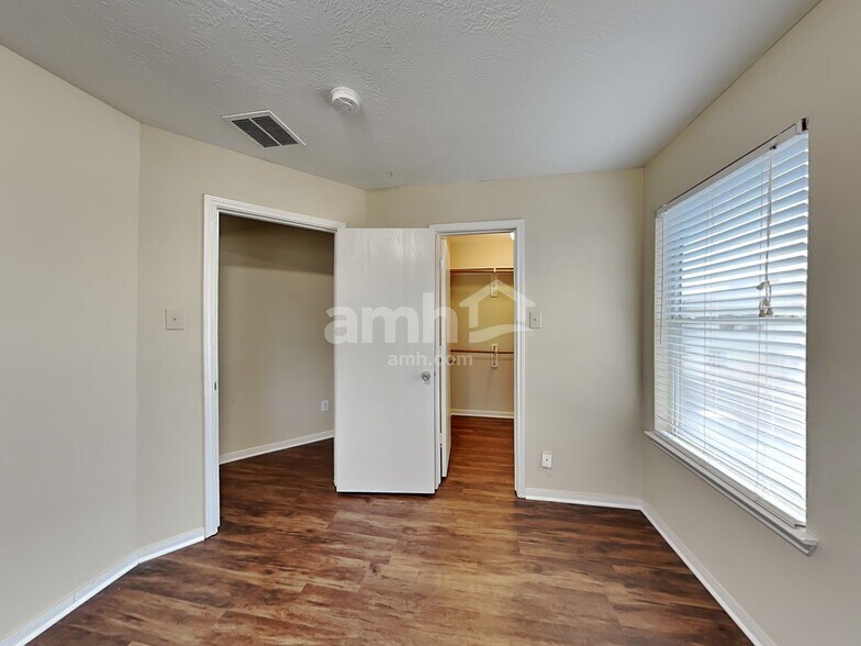 Building Photo - 5018 Steel Meadows Ln