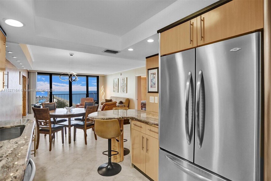 Building Photo - 2401 S Ocean Dr