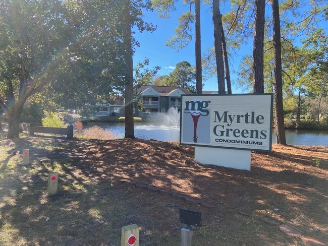 Building Photo - 100 Myrtle Greens Dr