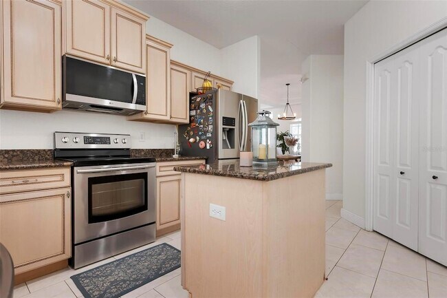 Building Photo - 404 Golden Harbour Trail