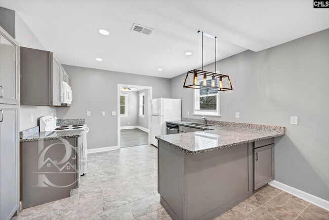 Building Photo - 1620 Long Shadow Ln