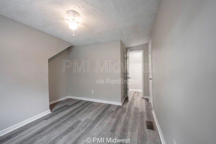 Building Photo - 623 Orange St