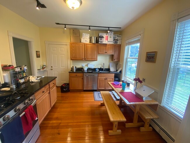 Primary Photo - 14 Norris St