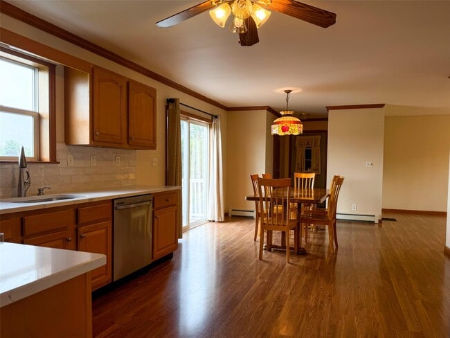 Building Photo - 10 Ashlyn Dr