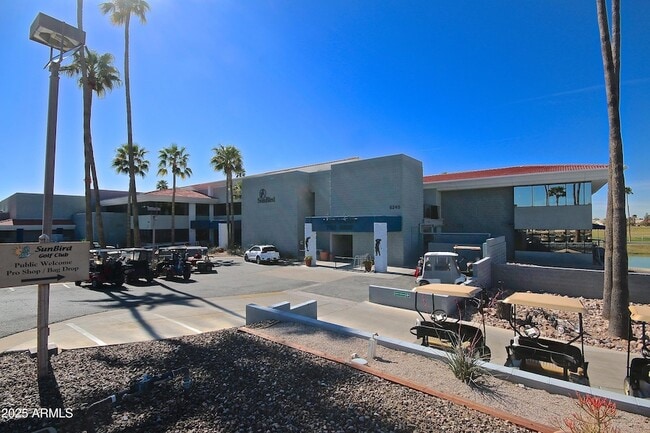 Building Photo - 1831 E Lindrick Dr