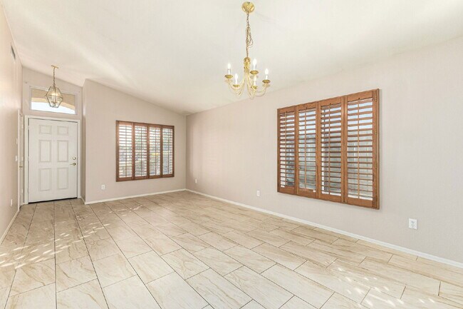 Building Photo - 9438 W Monroe St