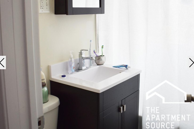 Building Photo - 3819 N Greenview Ave