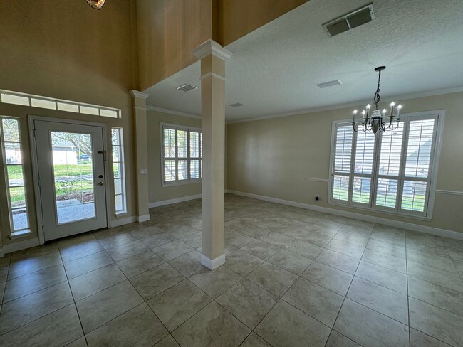 Building Photo - Spacious 4-Bedroom Home with Private Pool ...