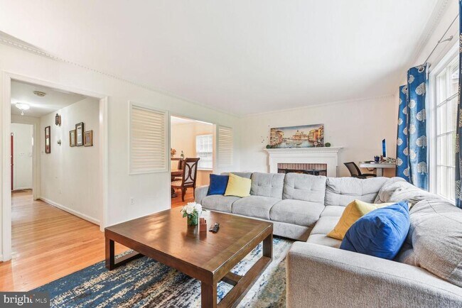 Building Photo - 6719 Baron Rd