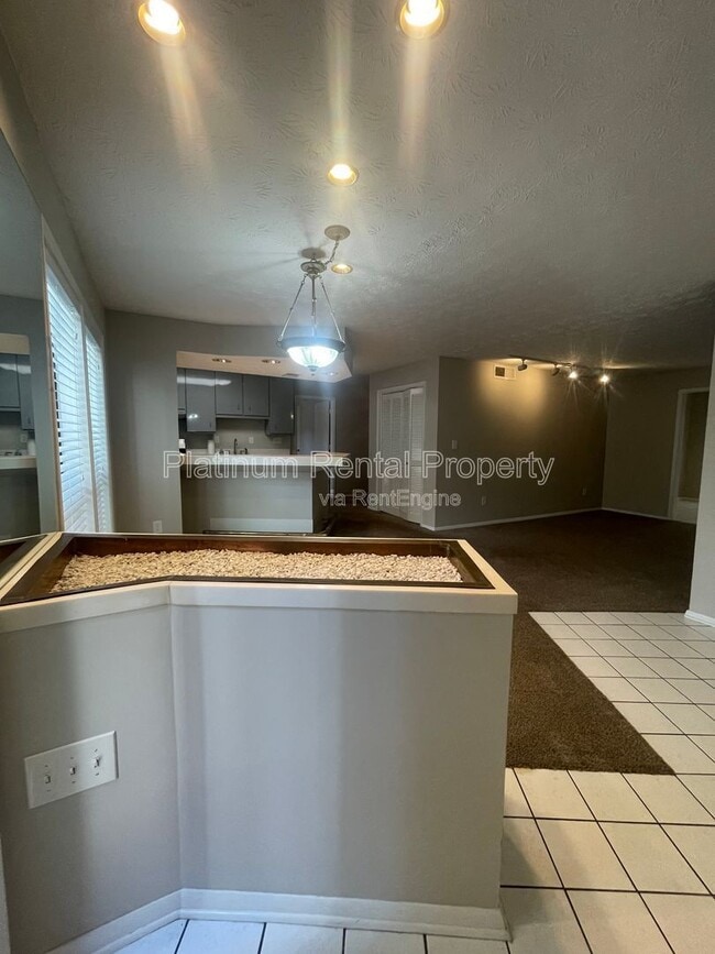 Building Photo - 402 Wynnes Ridge Cir SE