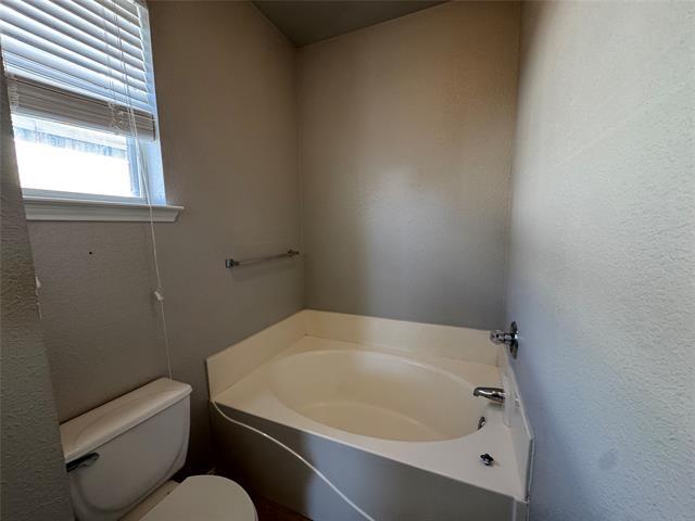 Building Photo - 4432 Park Creek Ct