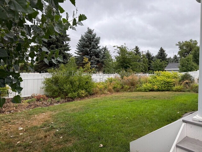 Building Photo - 3539 Woodbury Ct S