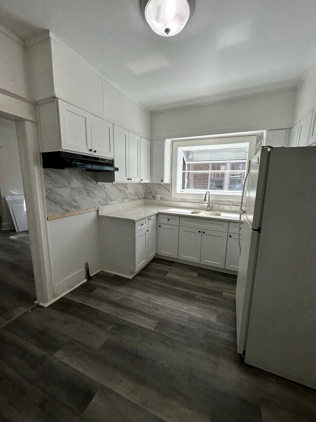 Building Photo - 59 Sanhican Dr