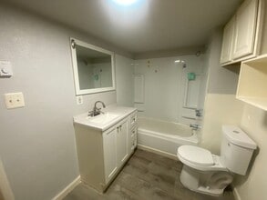 Building Photo - 2ND MONTH RENT FREE!! - Utilities Paid  2-Bedroom
