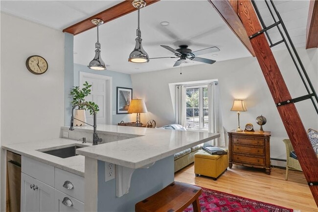 Building Photo - 99 Coggeshall Ave