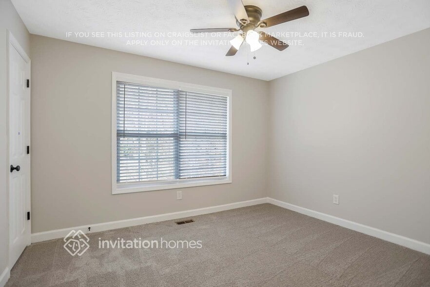 Building Photo - 5420 Palmetto Ct