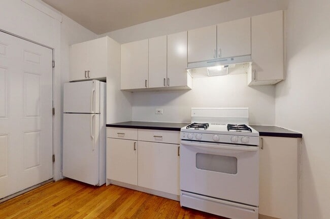 Floorplan - 5339-5345 S. Woodlawn Avenue