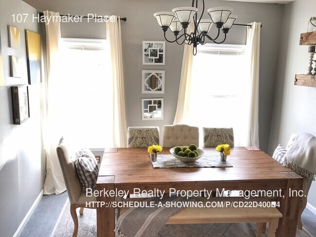 Building Photo - 107 Haymaker Place