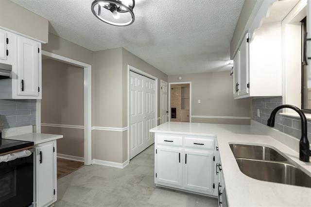 Building Photo - 9102 Valkrie Ln
