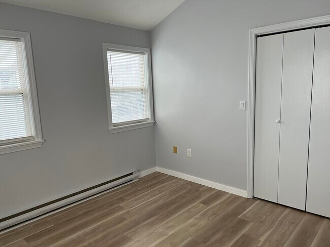 Building Photo - 135 Williams Ave