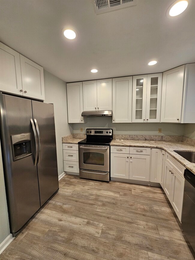 Building Photo - 8224 Hunters Ridge Trail