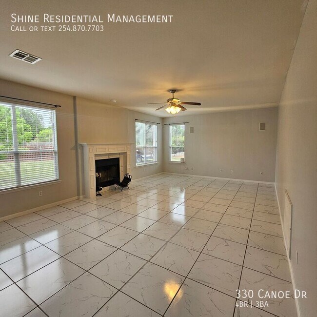 Building Photo - 330 Canoe Dr