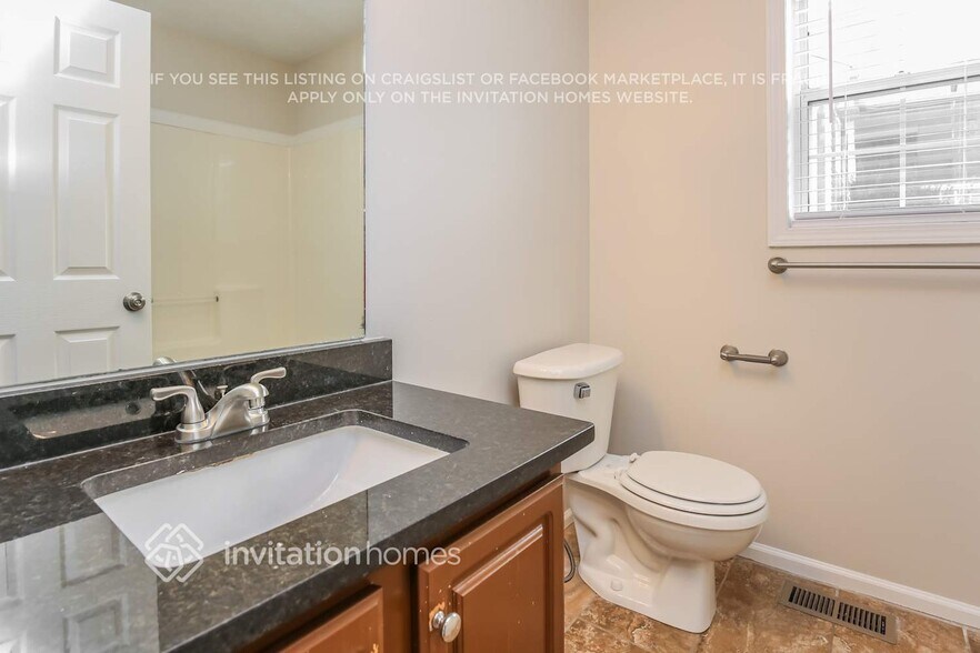 Building Photo - 4502 Keenly Valley Dr NE