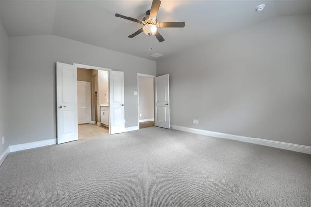 Building Photo - 511 Midnight Oak Dr