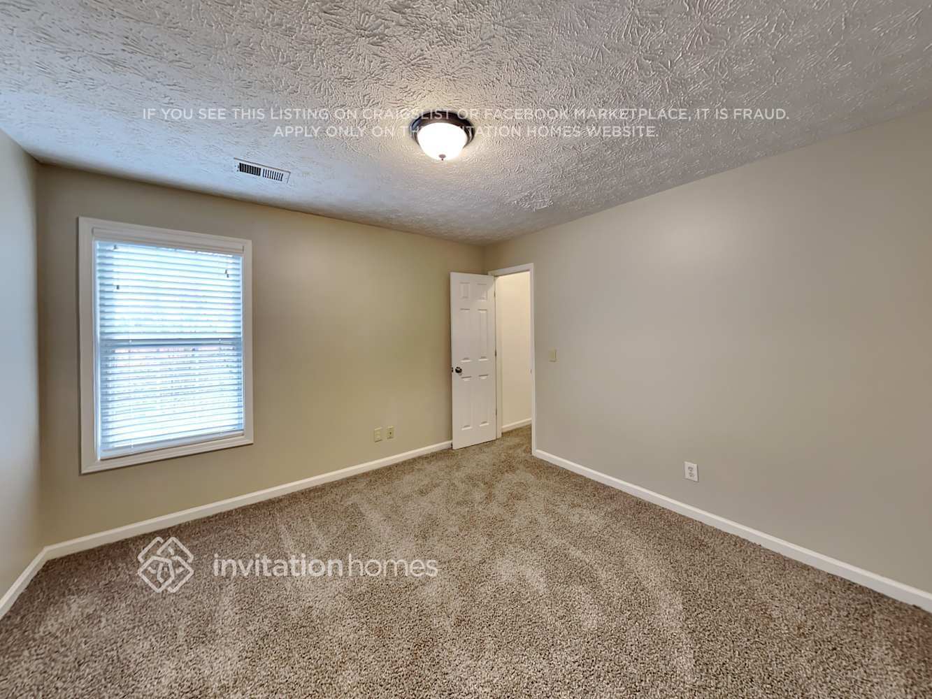 Building Photo - 207 Weatherstone Crossing