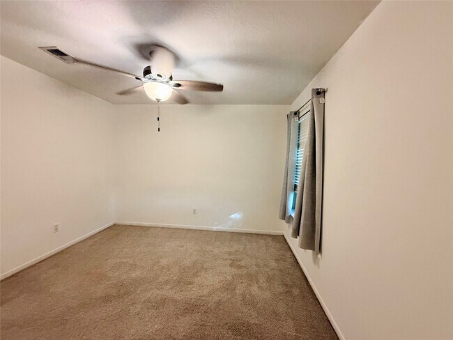 Building Photo - 19202 Poplar Trails Ln